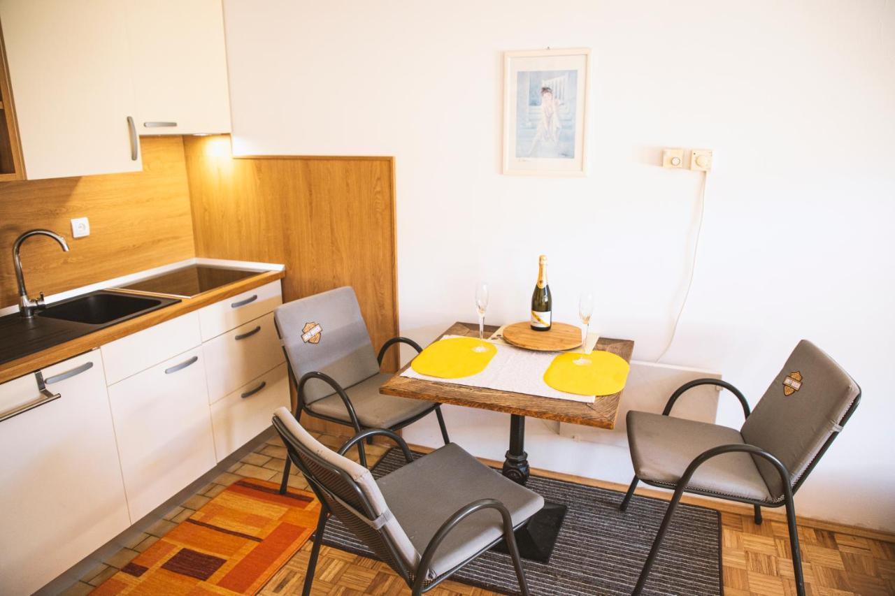 Soncni Apartma Бовец Екстериор снимка